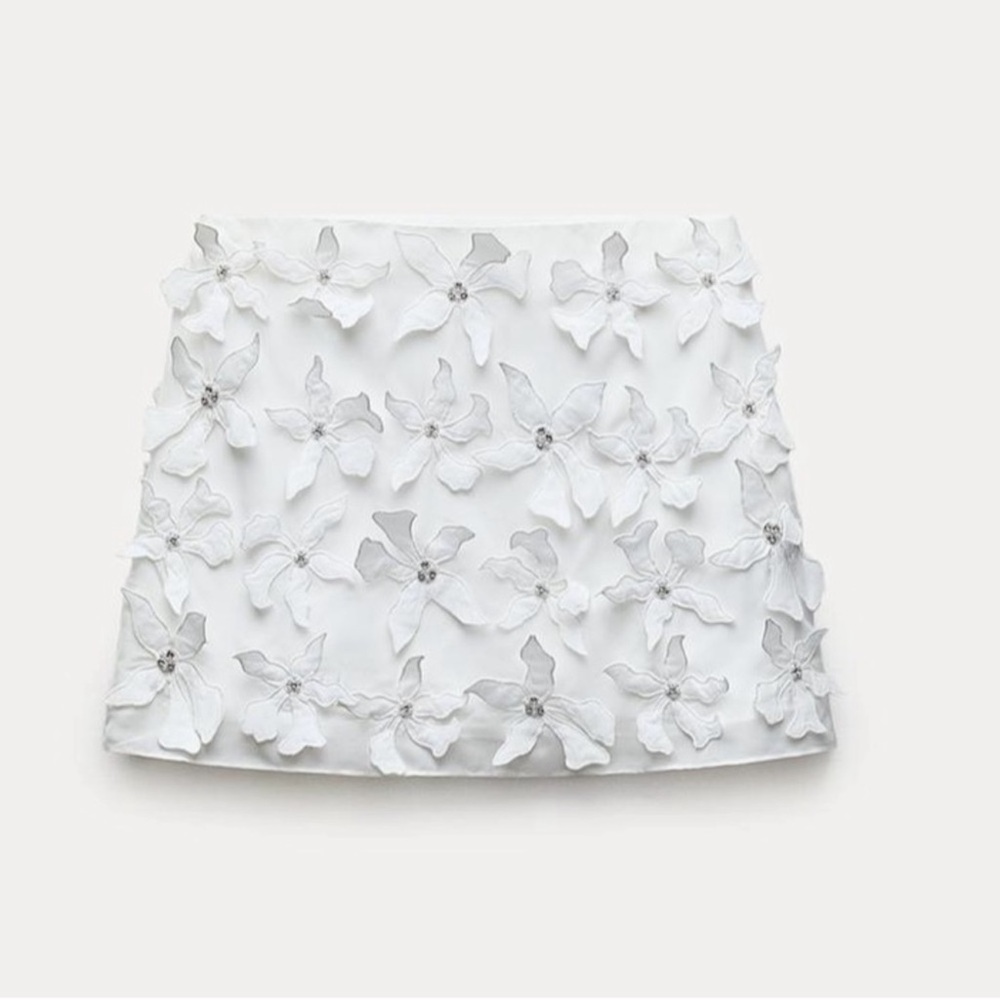Zara White Bubble Mini Skirt with Embellishments